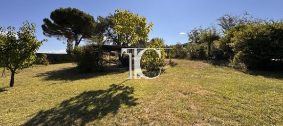 2 bedrooms Villa in Banne, France No. 303713 4