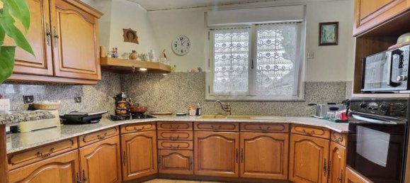 2 bedrooms House in Meru, France No. 67955 2