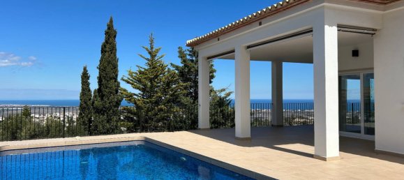 4 Schlafzimmer Villa in Alicante, Spain, Nr. 91969 3