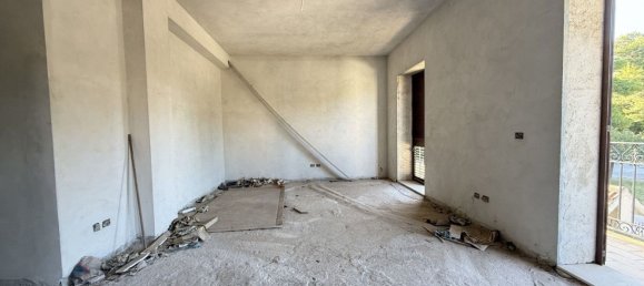 4 Schlafzimmer Wohnung in Floridia, Italy, Nr. 340144 4