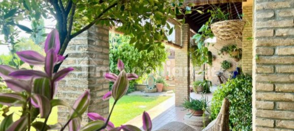 Casa de 3 dormitorios en Volongo, Italy No. 207873 3