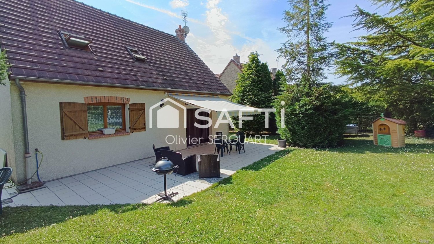 Casa de 3 dormitorios en Saint-Quentin, France No. 349065