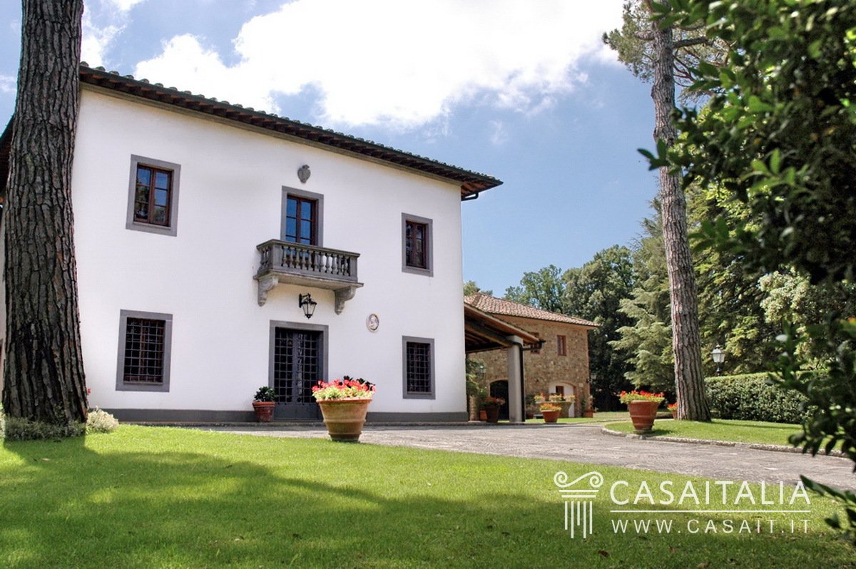 8 bedrooms Villa in Gambassi Terme, Italy No. 156824