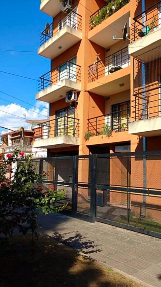 Studio in Tres de Febrero, Argentina No. 63301