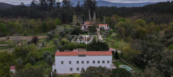 5 Schlafzimmer Villa in Lousa, Portugal, Nr. 23119 7