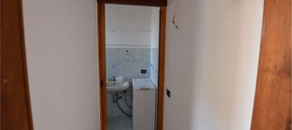 2 rooms House in Miradolo Terme, Italy No. 11212 8