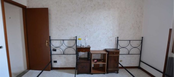 2 rooms House in Miradolo Terme, Italy No. 11212 13
