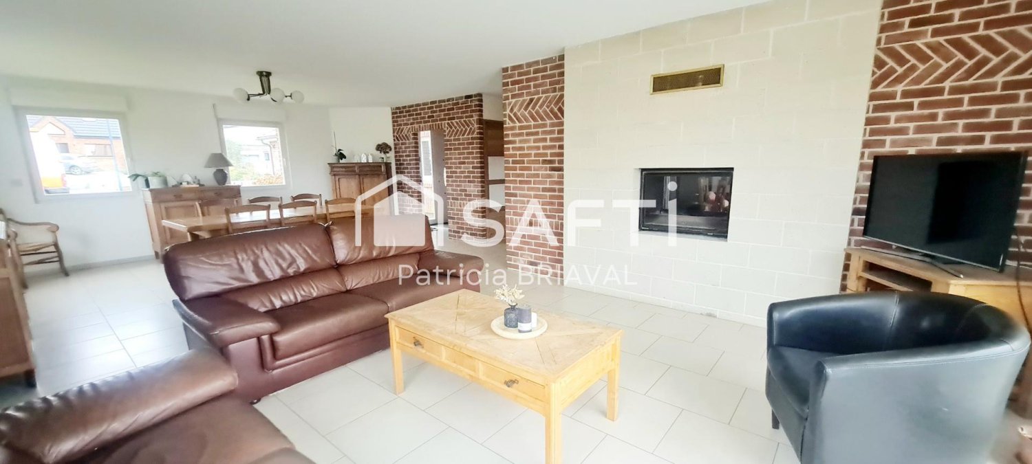 3 bedrooms House in Acq, France No. 42508