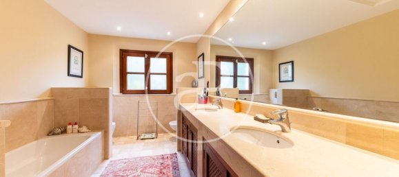 4 bedrooms Villa in Nova Santa Ponsa, Spain No. 242078 35