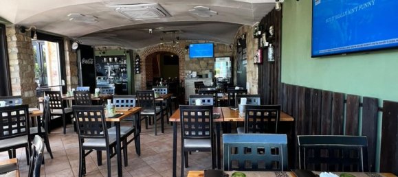 200m² Commercial property in Bacoli, Italy No. 338074 3