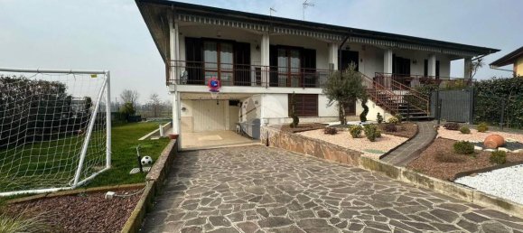 5 rooms Villa in Basiano, Italy No. 231823 4