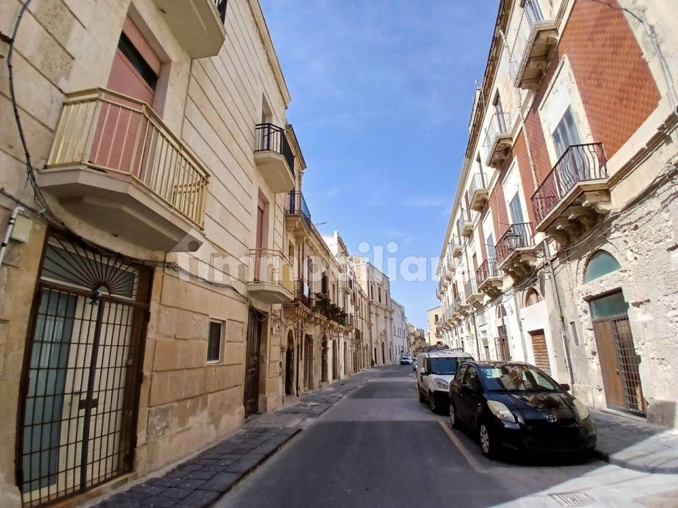 5 rooms Apartment in Syracuse, Italy No. 243886
