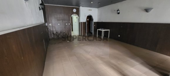 65m² Commercial property in Sesimbra, Portugal No. 160898 3