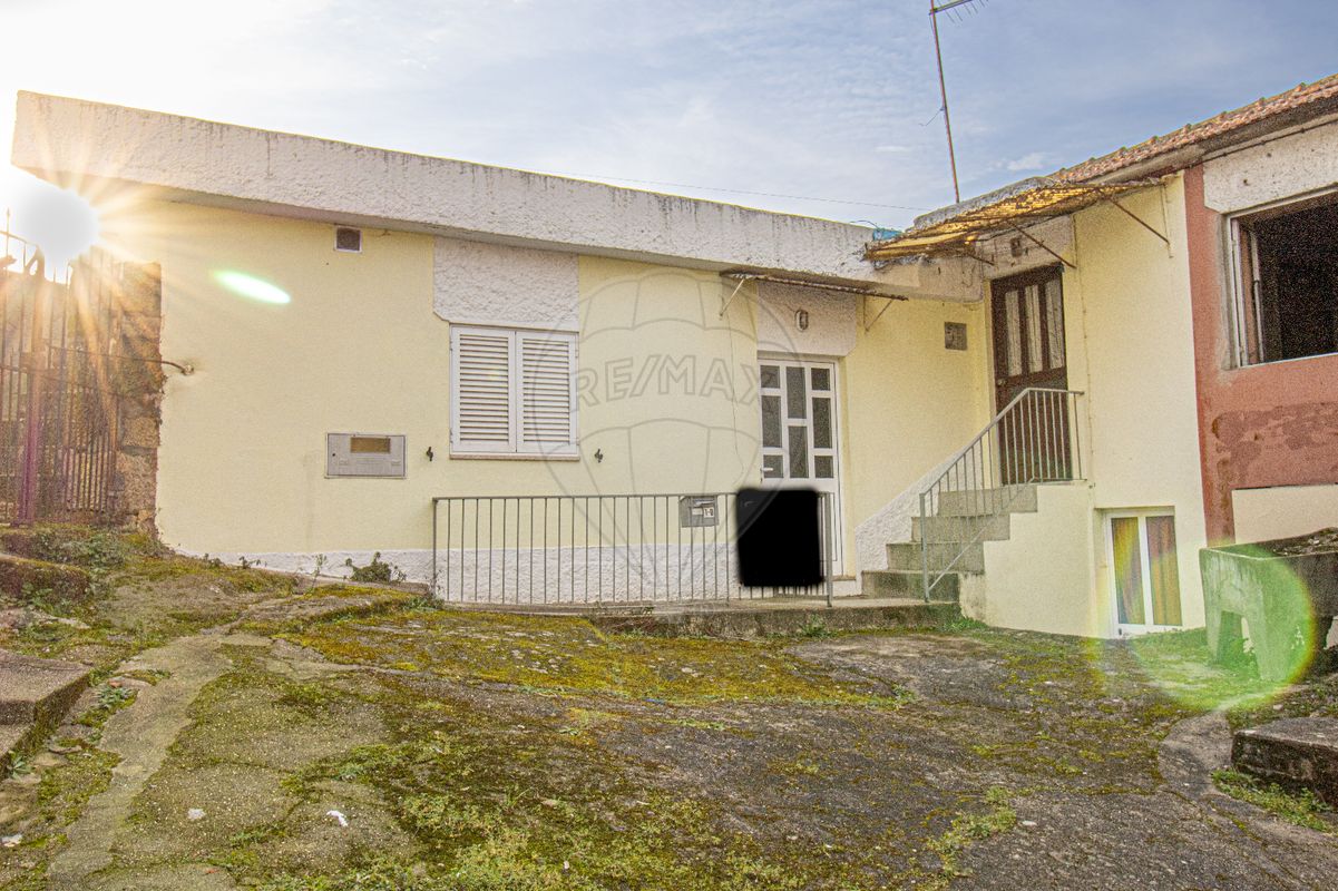 2 bedrooms House in Vila Real, Portugal No. 22994