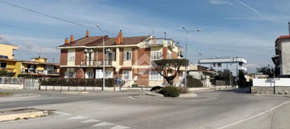 3 rooms Apartment in Sant'Anastasia, Italy No. 154024 2