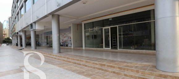 Tienda en Business Bay, UAE 445.4 m² No. 15156 8