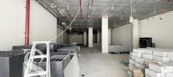 Tienda en Business Bay, UAE 445.4 m² No. 15156 13