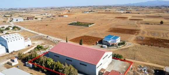 Gewerbliche Immobilie in Nicosia, Cyprus 1125m², Nr. 2777 7