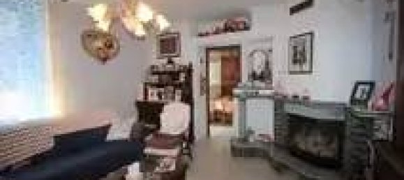 3غرفة شقة في Cannobio, Italy رقم 127591 2