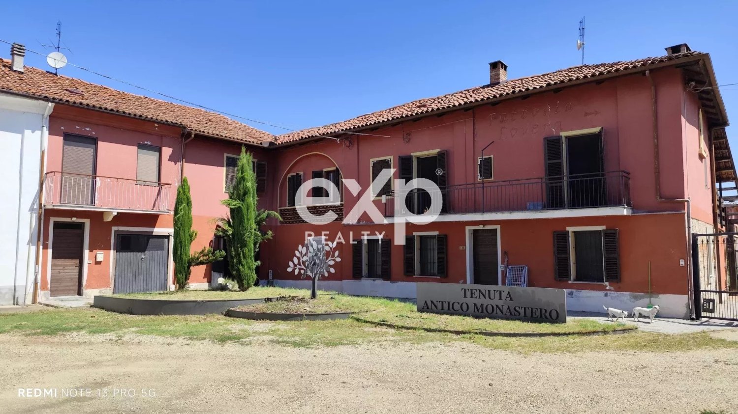 20 bedrooms Building in Asti, Italy No. 294143