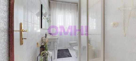 4-salle Appartement à Gallarate, Italy No. 341517 9