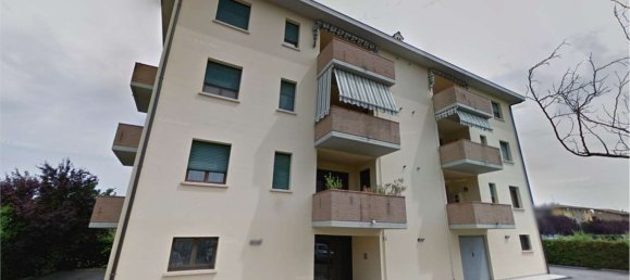 5 bedrooms Apartment in Reggio Emilia, Italy No. 313065 9