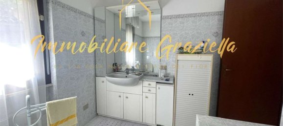 Apartamento de 3 habitaciónes en Vallecrosia, Italy No. 16677 9