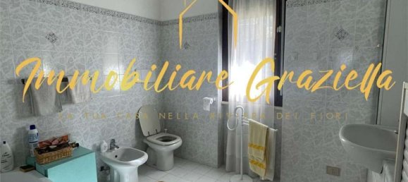 Apartamento de 3 habitaciónes en Vallecrosia, Italy No. 16677 10