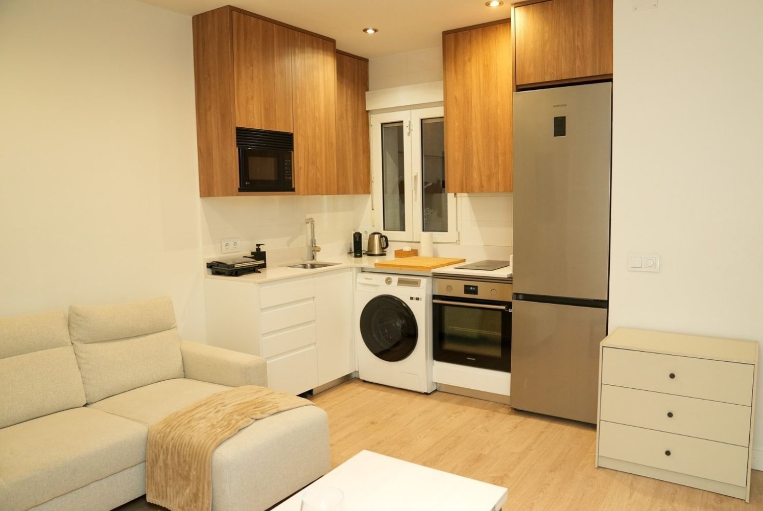 2 bedrooms Apartment in Madrid, Spain No. 152271