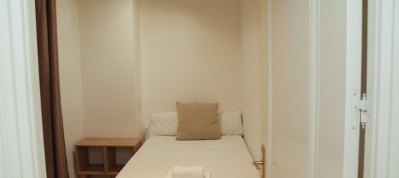 2 bedrooms Apartment in Madrid, Spain No. 152271 15