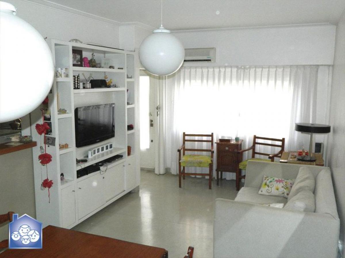 2 bedrooms House in Buenos Aires, Argentina No. 81052