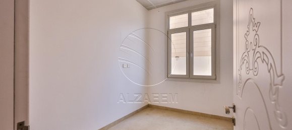 4 bedrooms Villa in Abu Dhabi, UAE No. 29720 17
