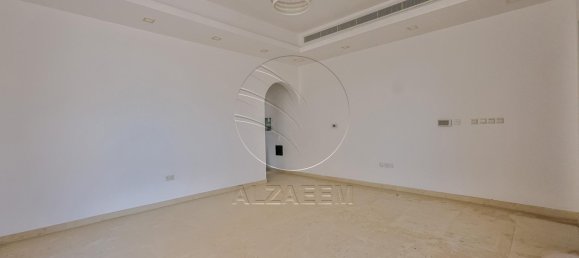 4 bedrooms Villa in Abu Dhabi, UAE No. 29720 24