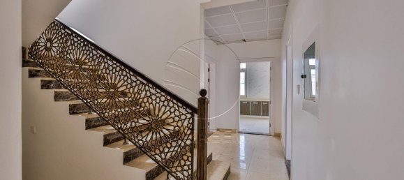 4 bedrooms Villa in Abu Dhabi, UAE No. 29720 9