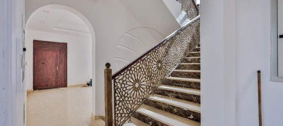 4 bedrooms Villa in Abu Dhabi, UAE No. 29720 21