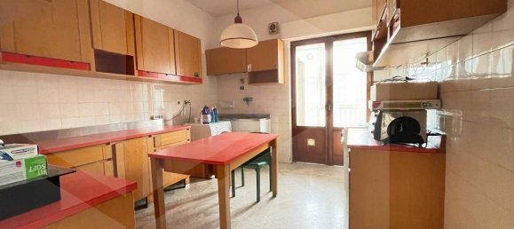 3 bedrooms Apartment in Bari, Italy No. 23056 13