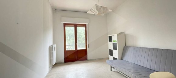 3 bedrooms Apartment in Bari, Italy No. 23056 18