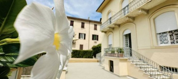 5 bedrooms Villa in La Spezia, Italy No. 313944 10