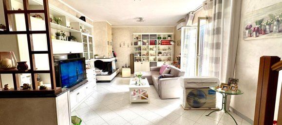 4 Schlafzimmer Wohnung in Guidonia Montecelio, Italy, Nr. 313013 2