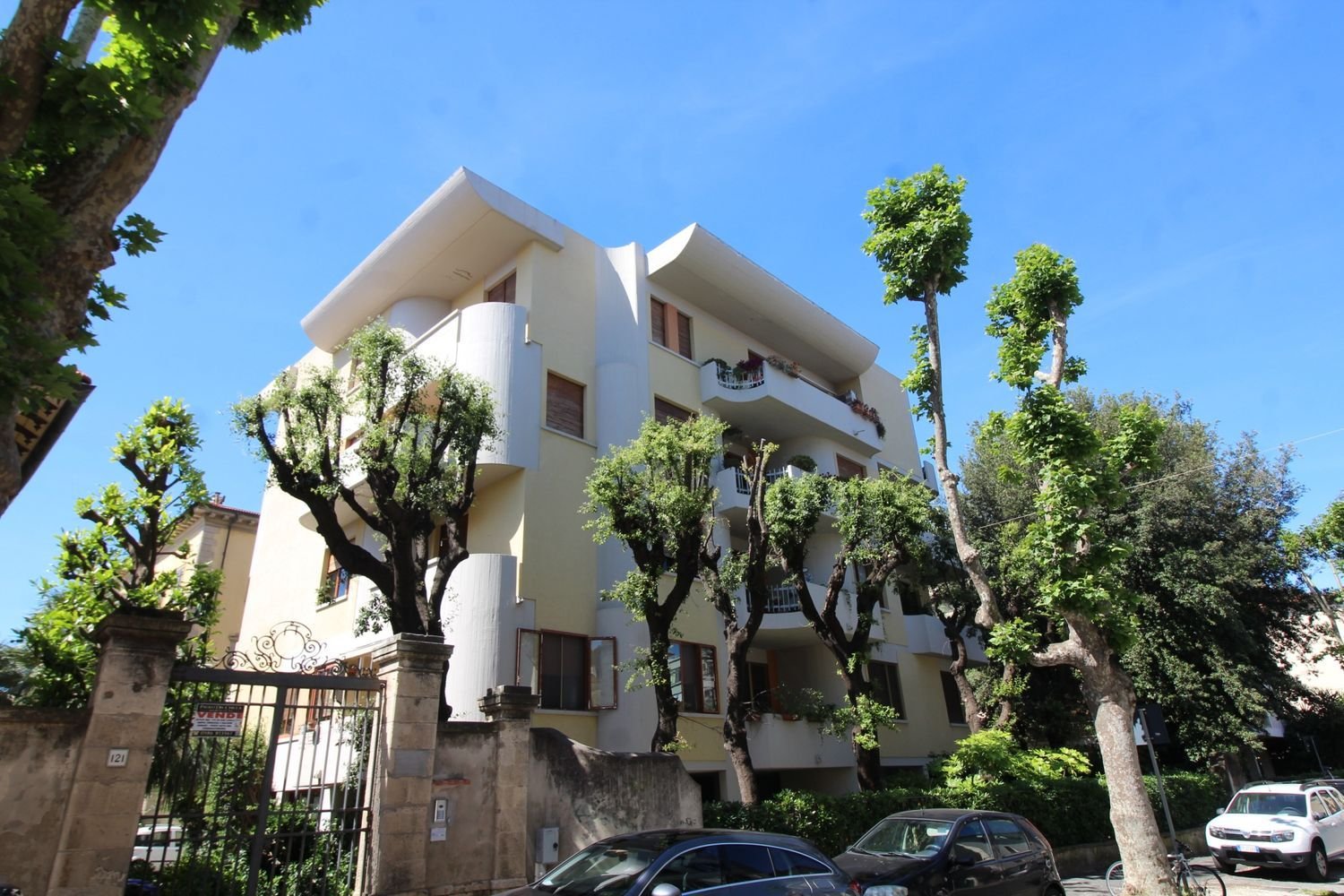 6 Schlafzimmer Doppelhaus in Livorno, Italy, Nr. 396124