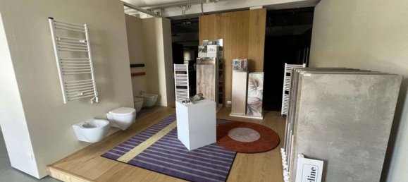 2 rooms Apartment in Florence, Italy No. 181830 3