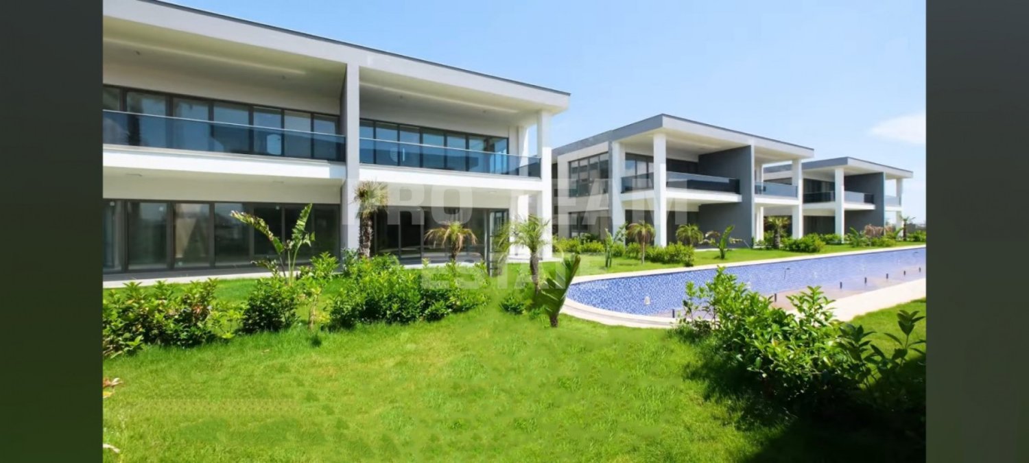 5 rooms Villa in Altintash, Turkey No. 27276