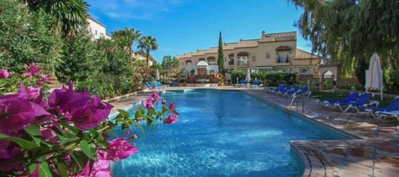 Moradia em banda T3 em Marbella, Spain N.º 64111 2