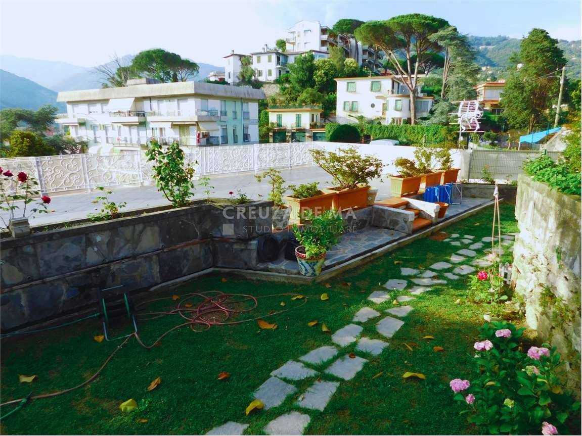 Villa T2 em Rapallo, Italy N.º 306217