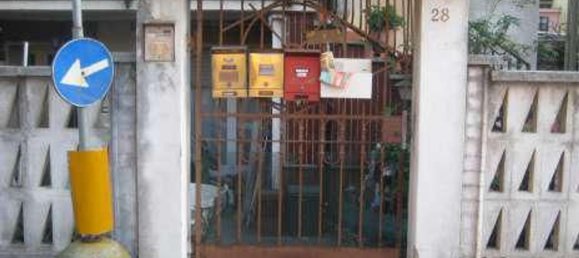 2-salle Appartement à Bollate, Italy No. 59906 13