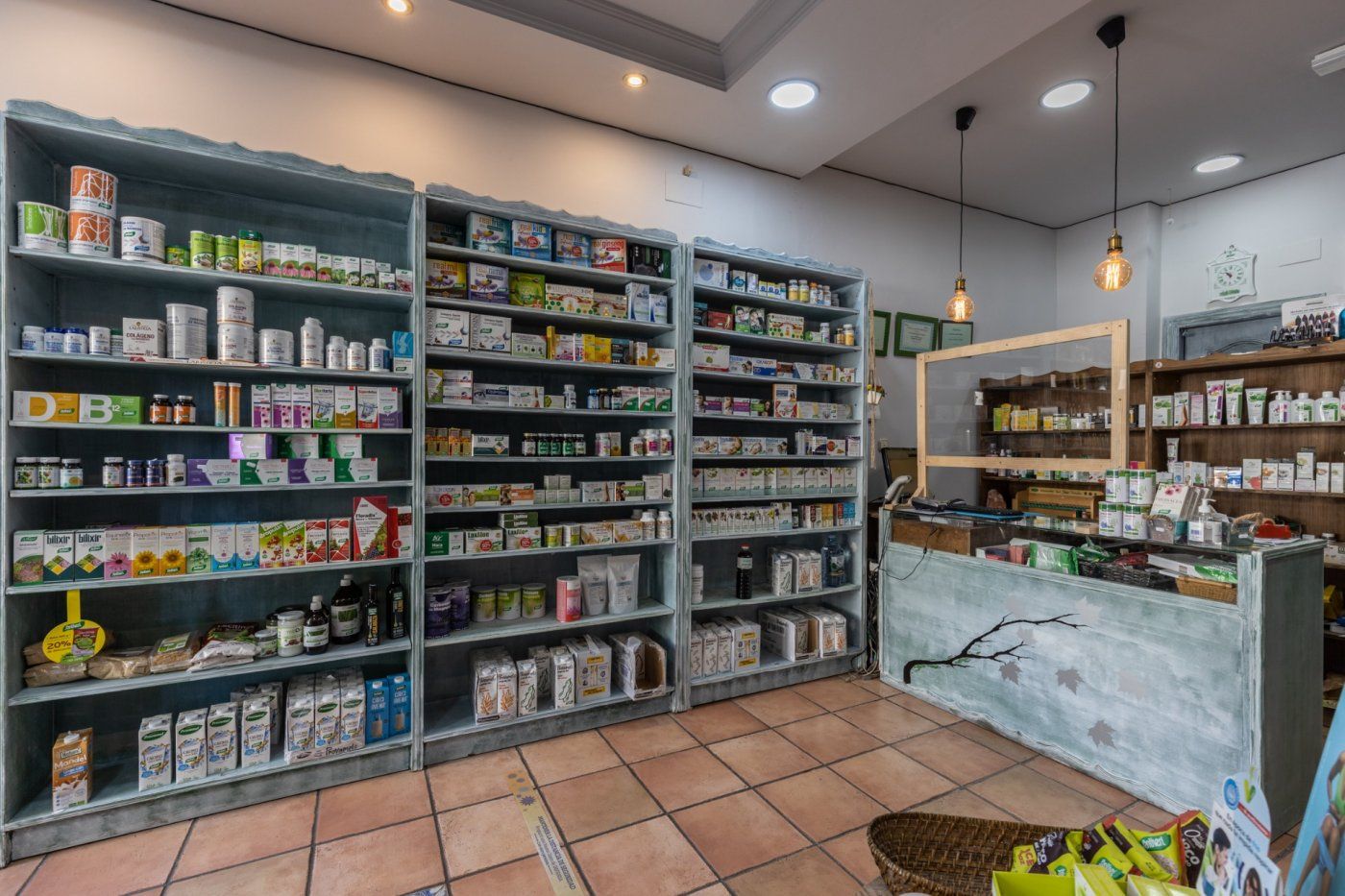 Propiedad comercial en Granada, Spain 45 m² No. 104220