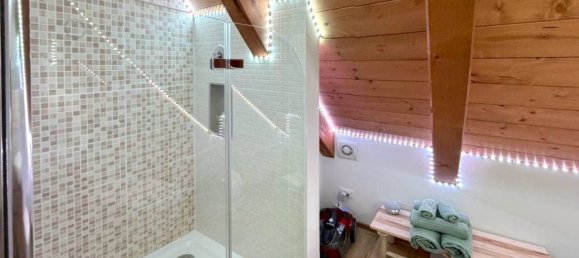 Casa de 4 habitaciónes en Udine, Italy No. 251186 30