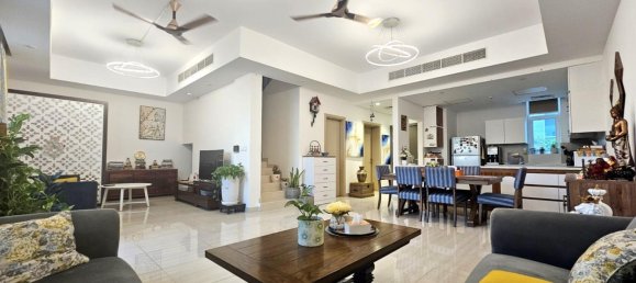 4 bedrooms Townhouse in Dubai Sports City, UAE No. 53703 4