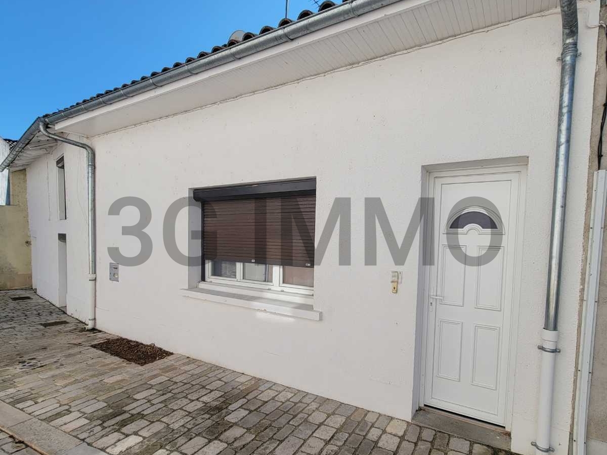 3 Schlafzimmer Villa in Chasseneuil-du-Poitou, France, Nr. 198113