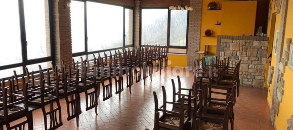 5 rooms Commercial property in Cecima, Italy No. 8328 7